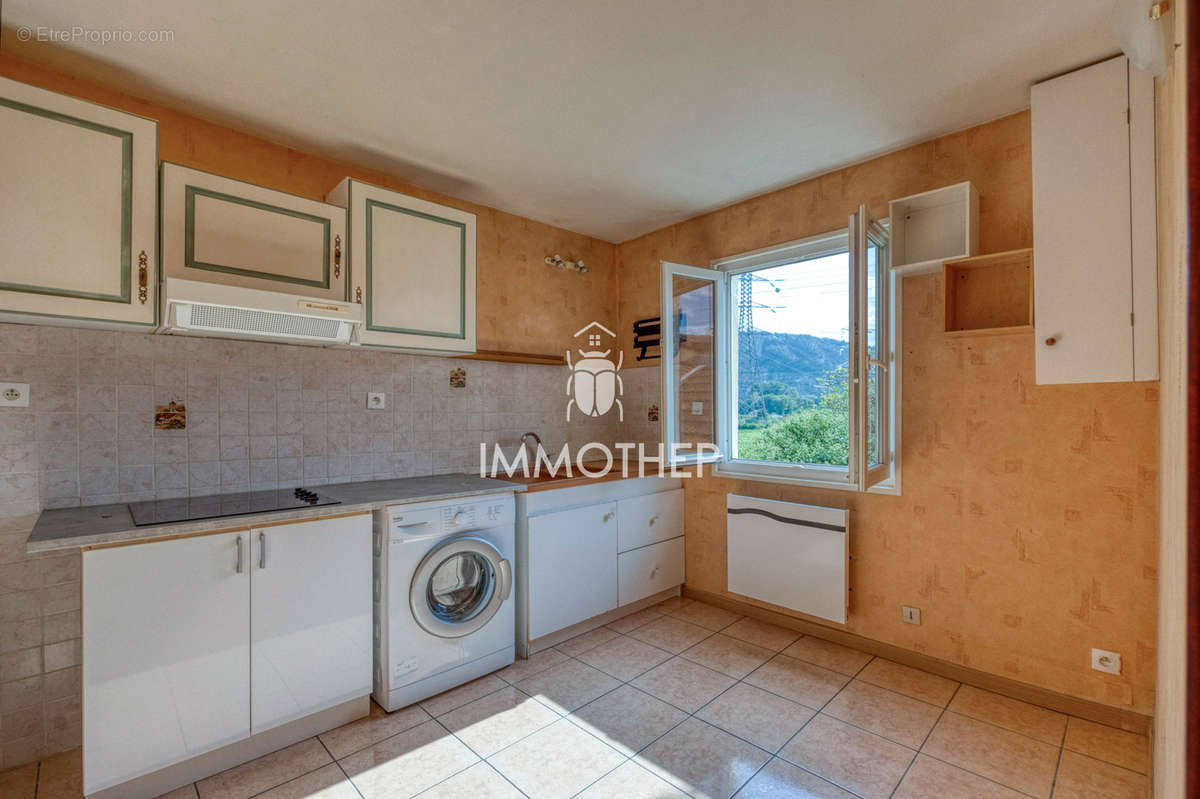 Appartement à VARCES-ALLIERES-ET-RISSET