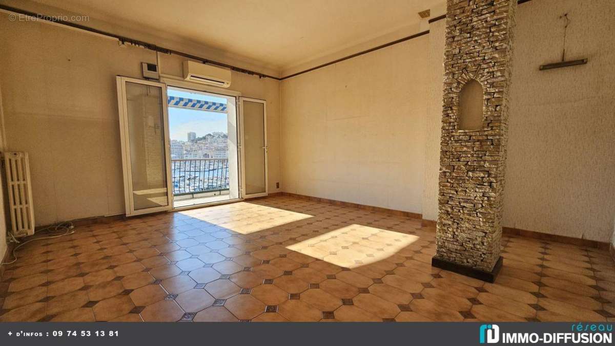 Appartement à MARSEILLE-2E