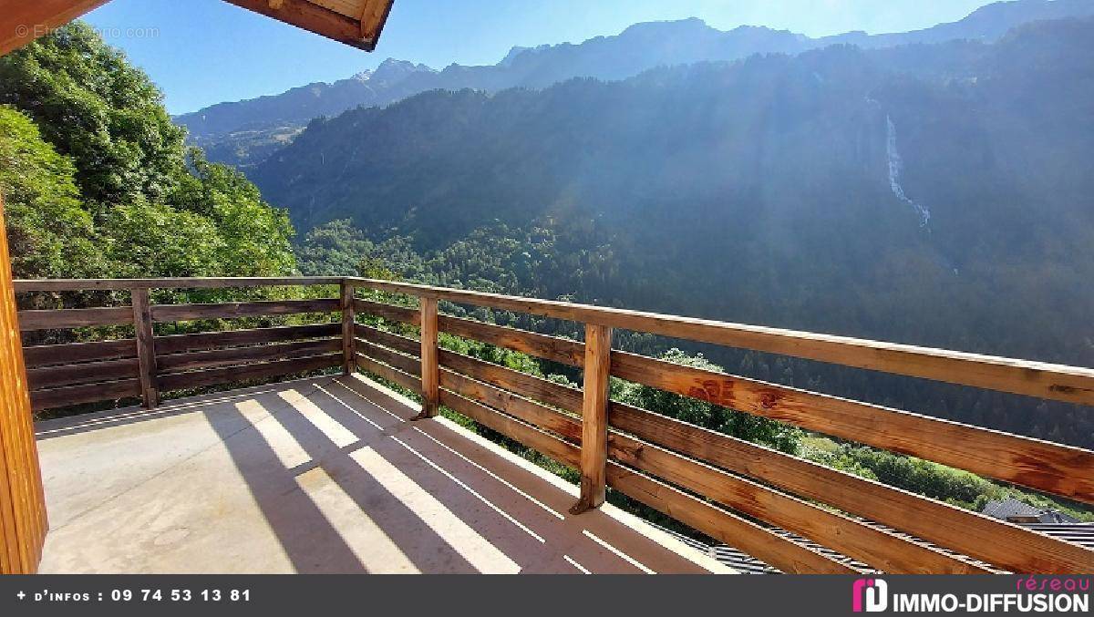 Appartement à VAUJANY