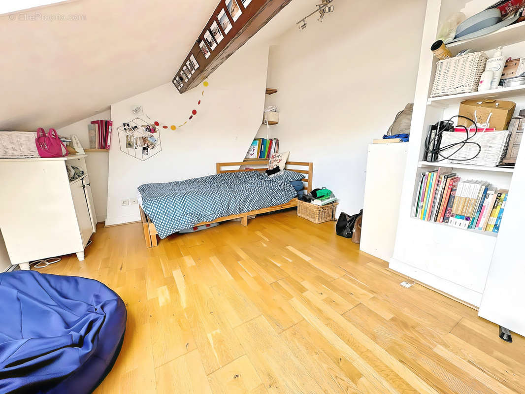 Appartement à PARIS-20E