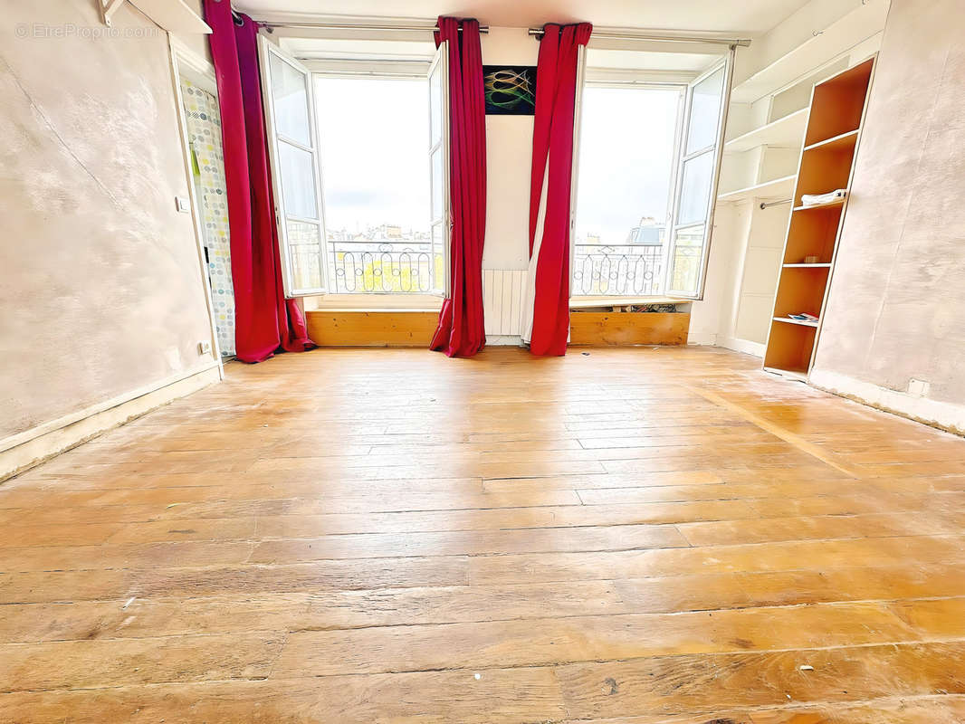 Appartement à PARIS-11E