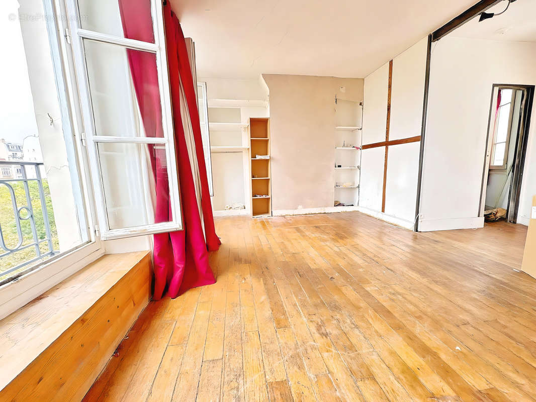 Appartement à PARIS-11E