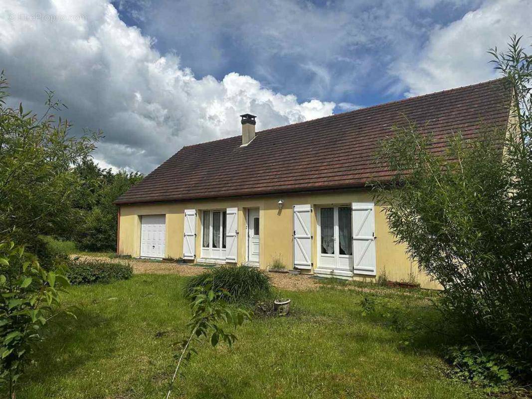 Maison à SAINT-JEAN-DE-LA-FORET