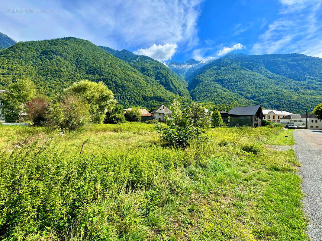 Terrain à EPIERRE