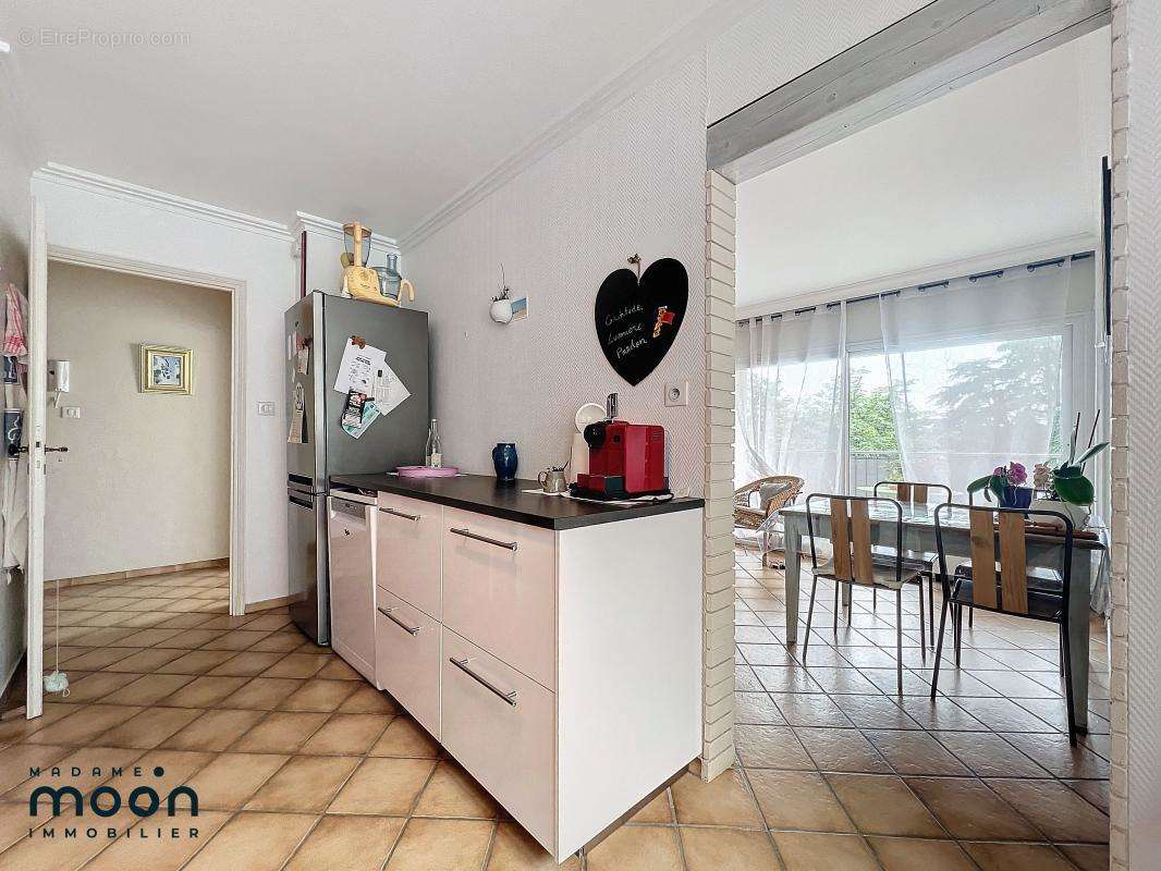 Appartement à OULLINS