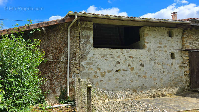 Maison à ORADOUR-SUR-GLANE