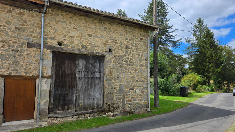 Maison à ORADOUR-SUR-GLANE