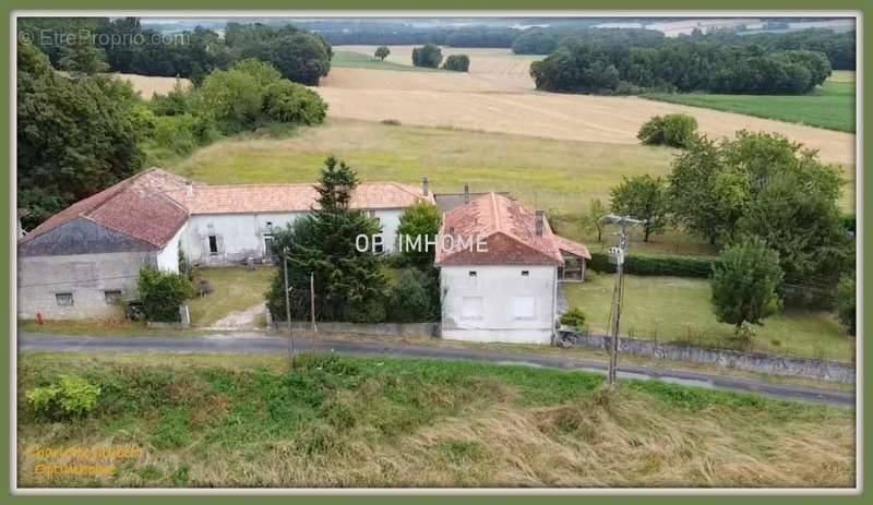 Maison à CHALAIS