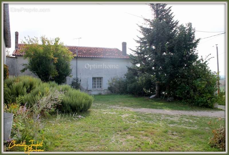 Maison à CHALAIS