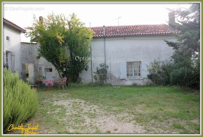 Maison à CHALAIS