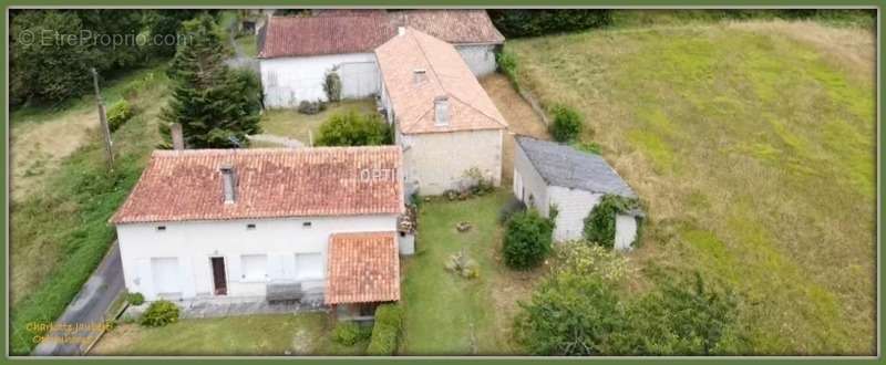 Maison à CHALAIS