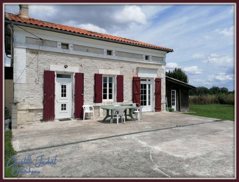 Maison à CHALAIS