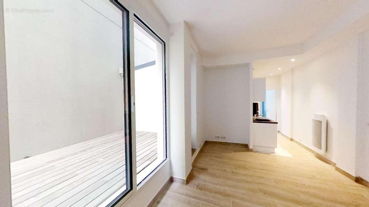 Appartement à PARIS-15E