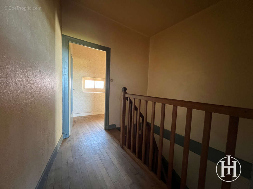 Appartement à LE CHATELET