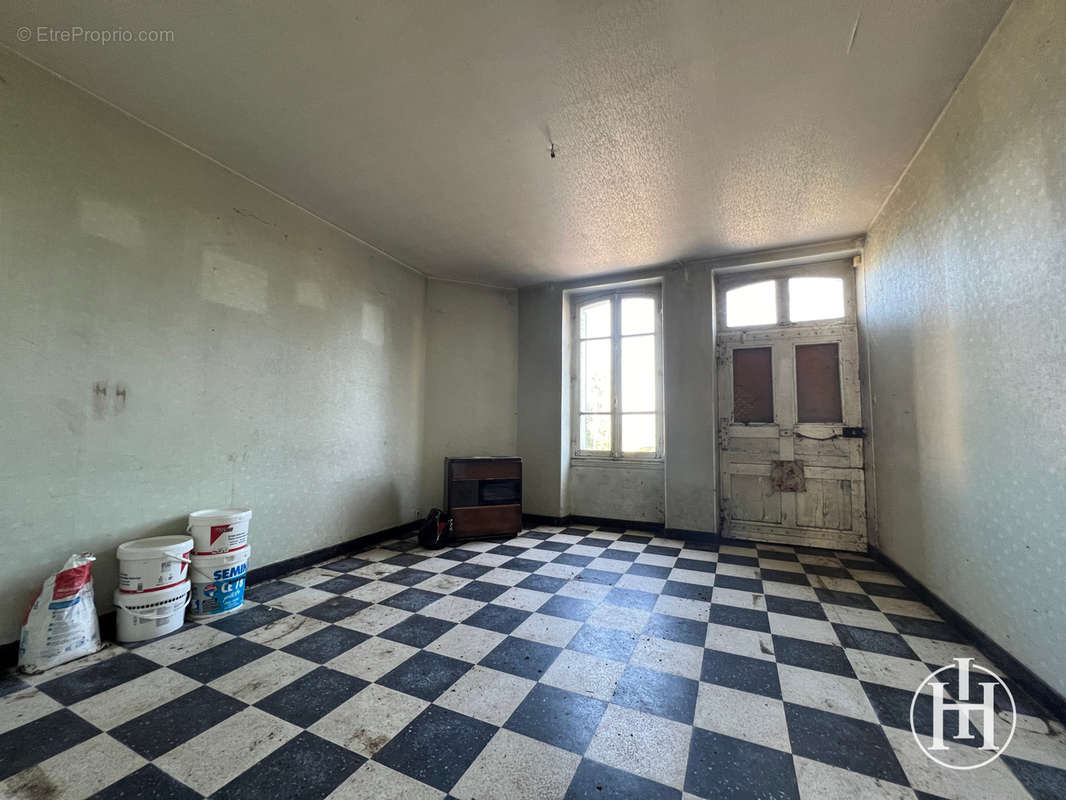 Appartement à LE CHATELET