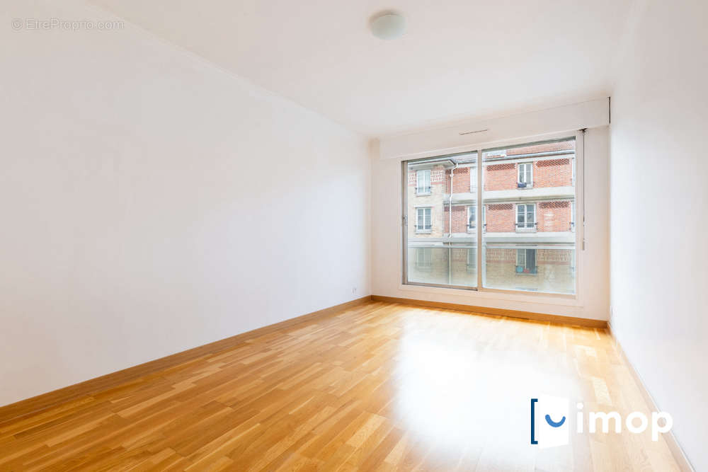 Appartement à PARIS-20E