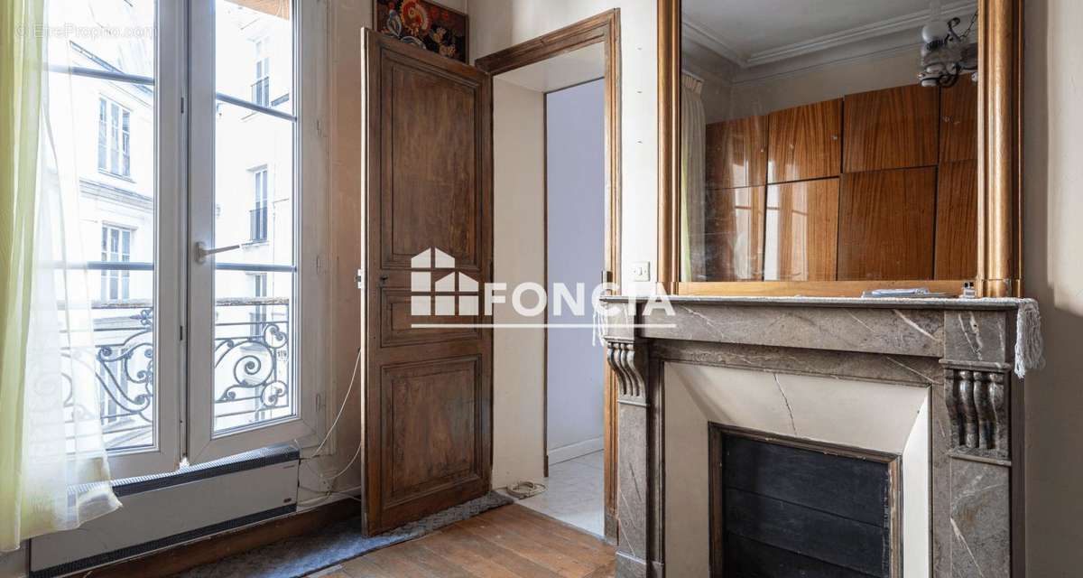 Appartement à PARIS-10E