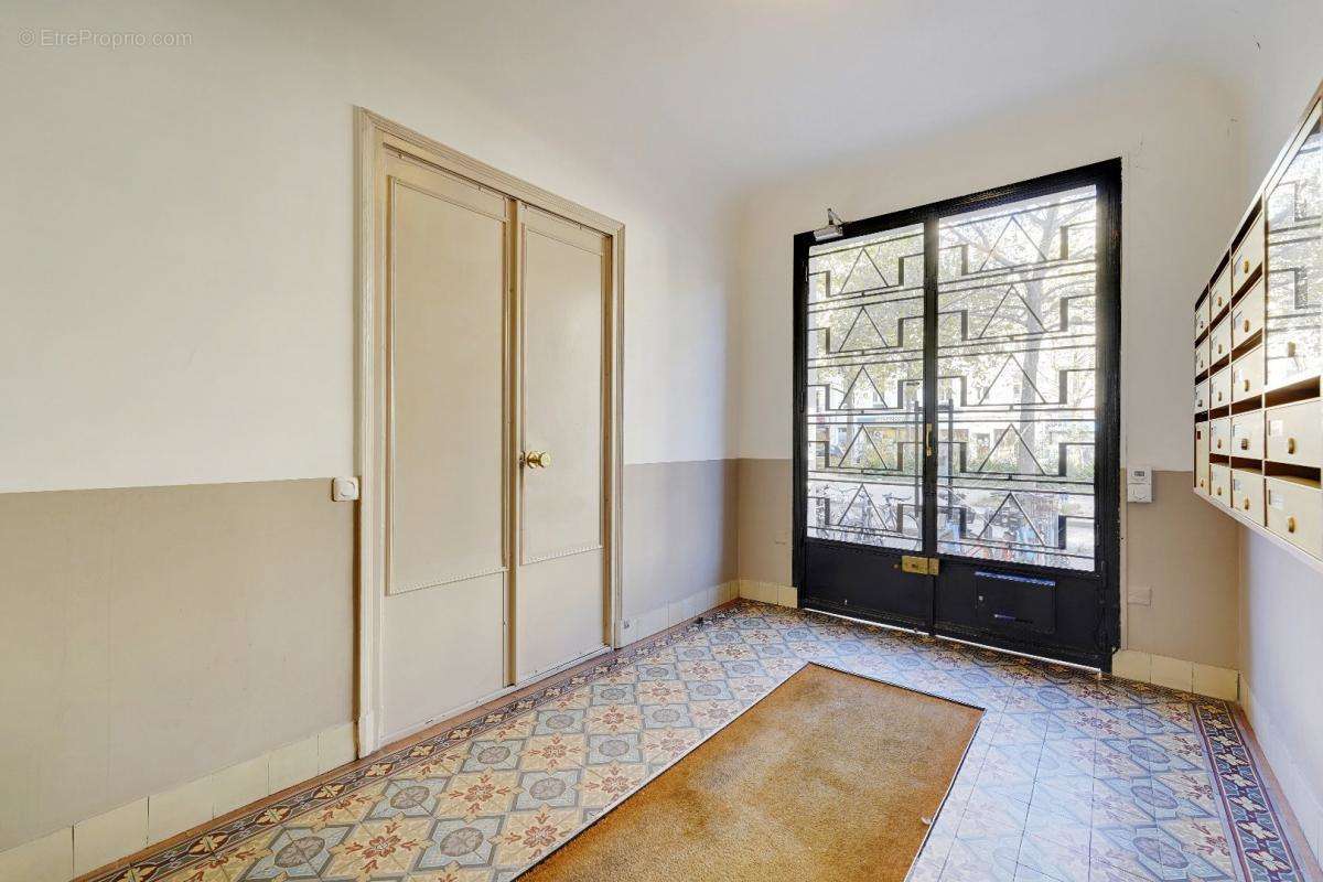 Appartement à PARIS-11E