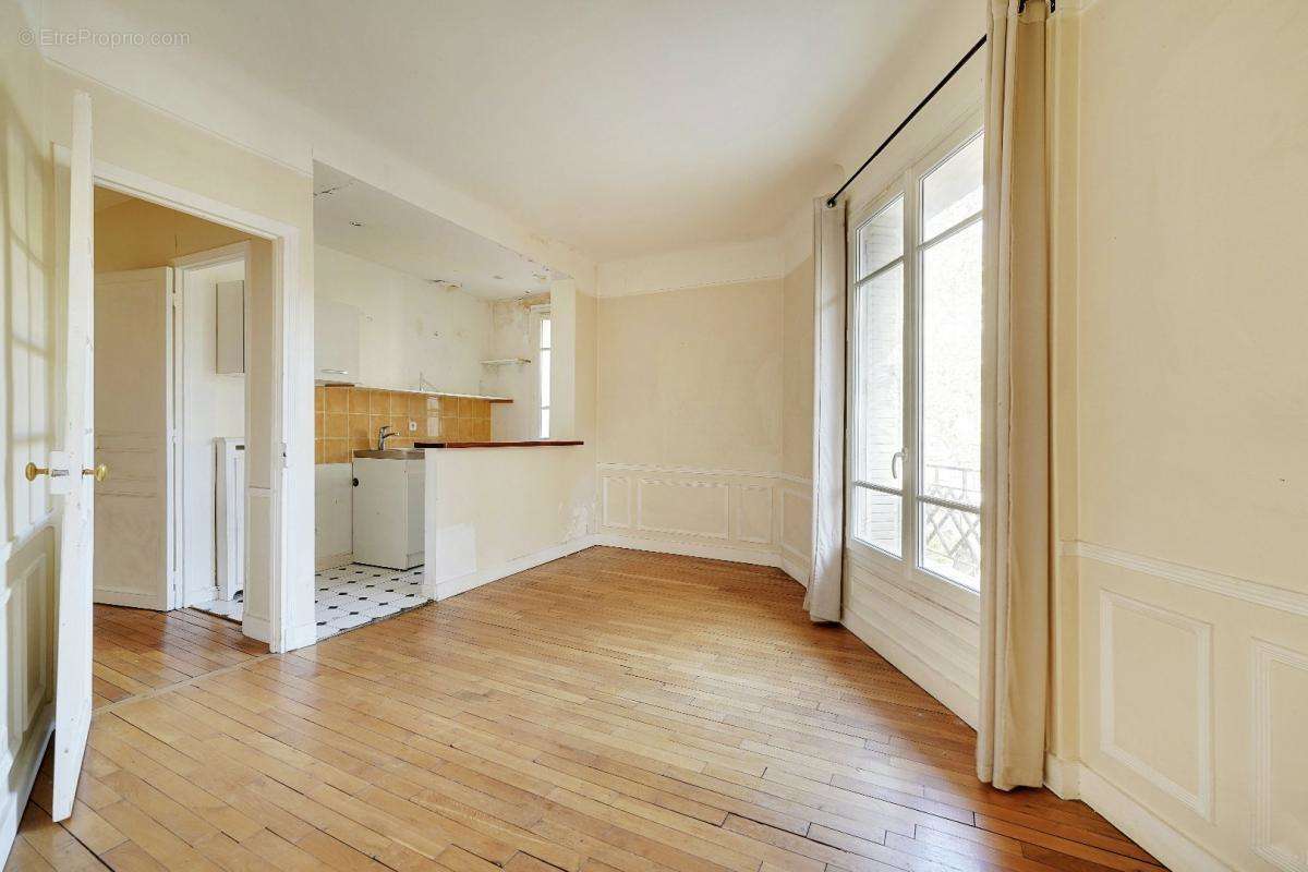 Appartement à PARIS-11E