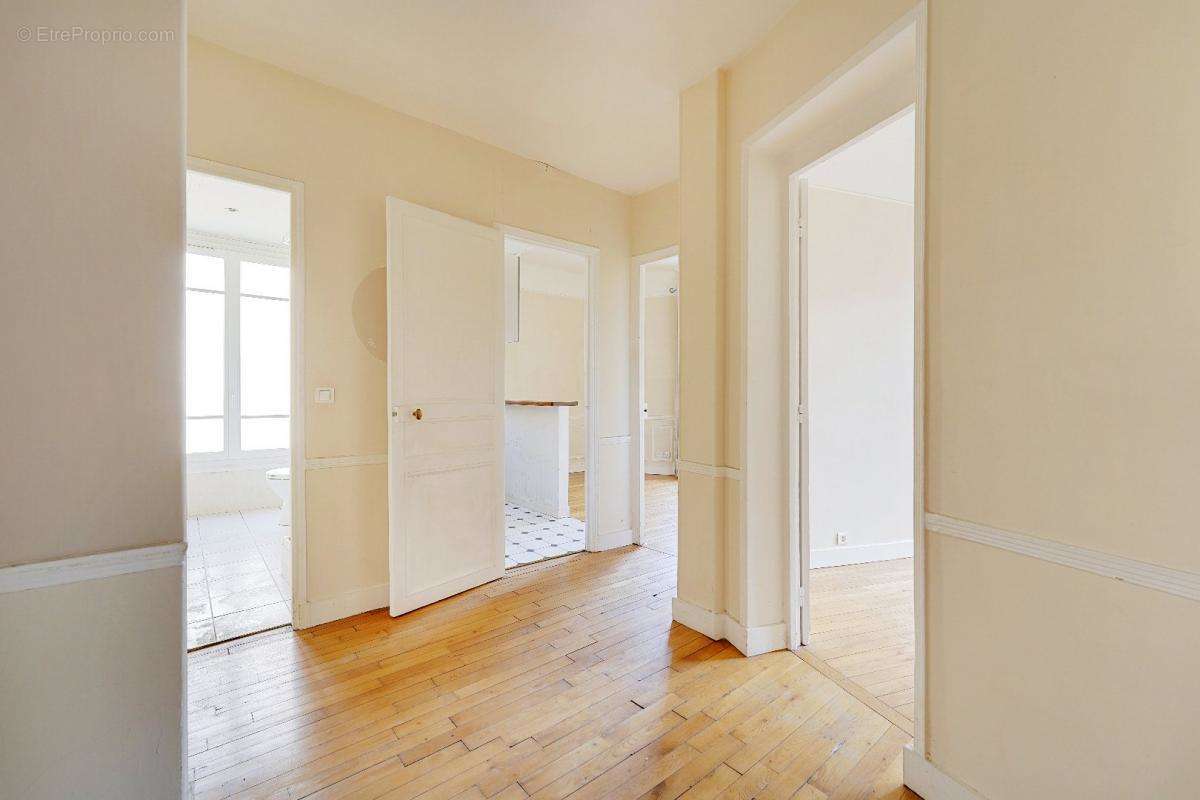 Appartement à PARIS-11E