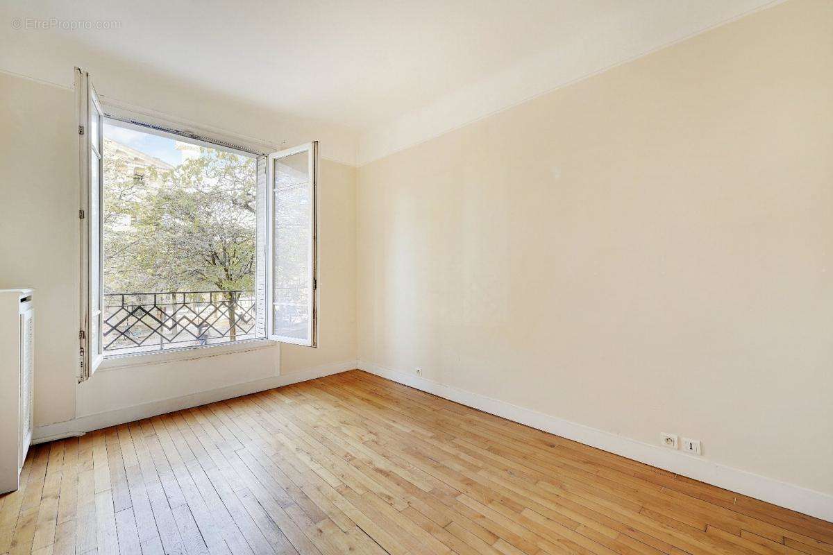 Appartement à PARIS-11E