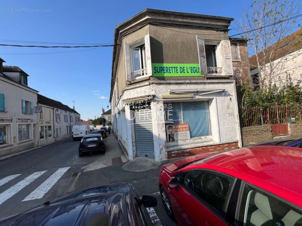 Appartement à JOUY-LE-CHATEL