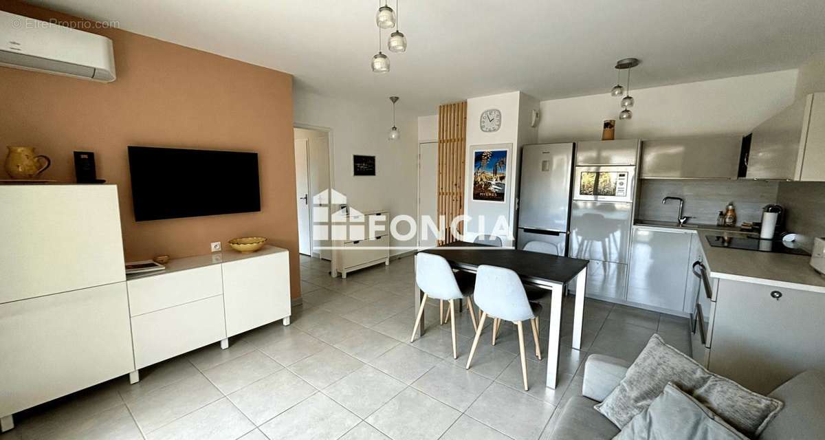 Appartement à HYERES