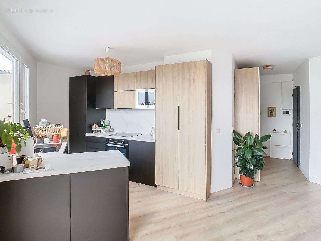 Appartement à ISSY-LES-MOULINEAUX