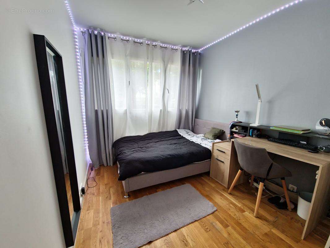 Appartement à NEUILLY-PLAISANCE