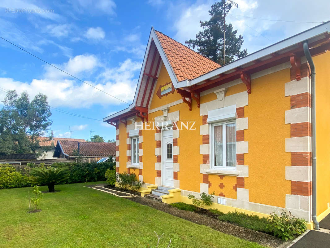 Maison à GUJAN-MESTRAS