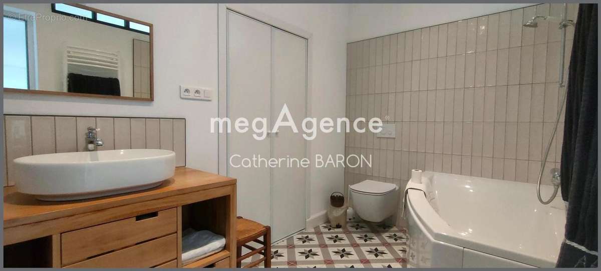 Appartement à LE DOUHET