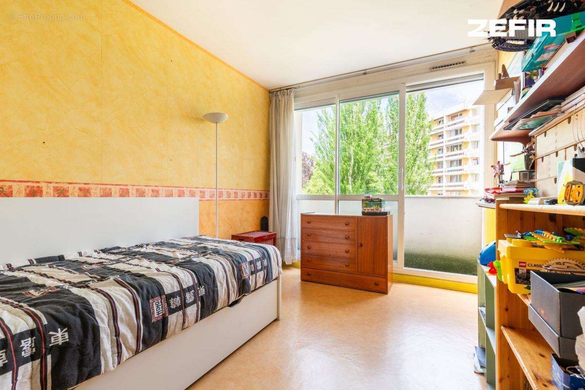 Appartement à MAISONS-ALFORT