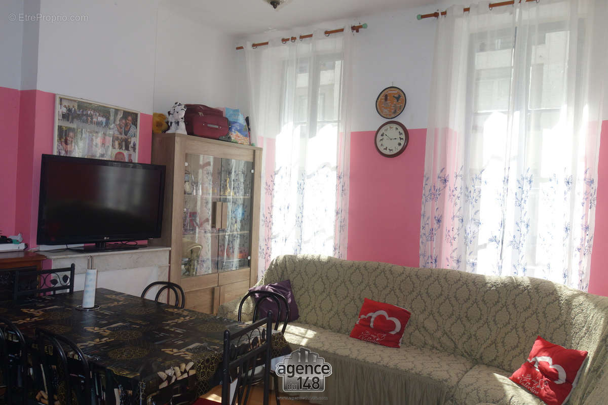 Appartement à MARSEILLE-3E