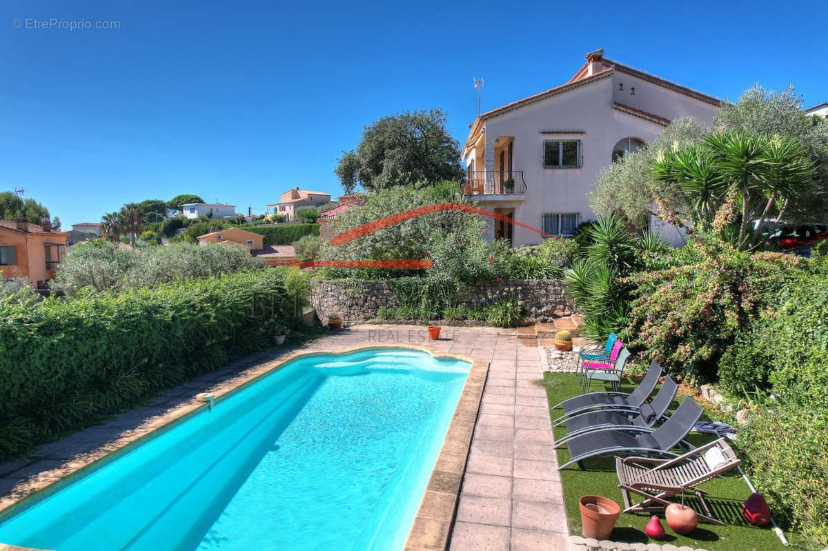 Maison à CAGNES-SUR-MER