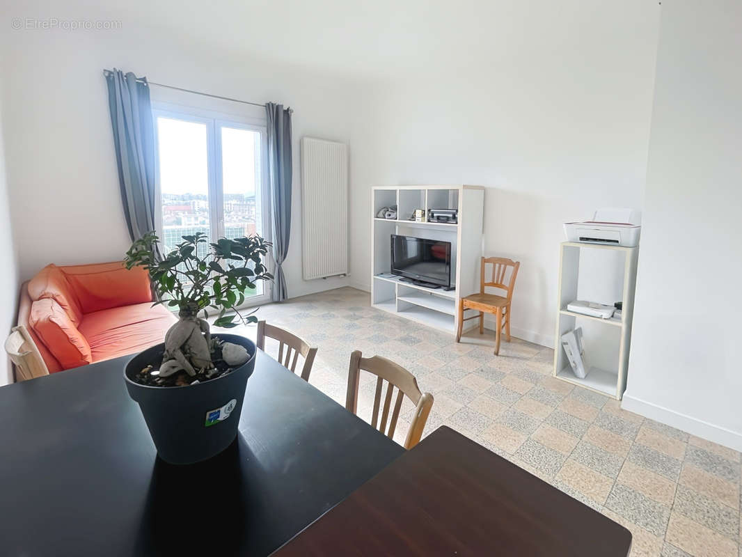 Appartement à MARSEILLE-10E