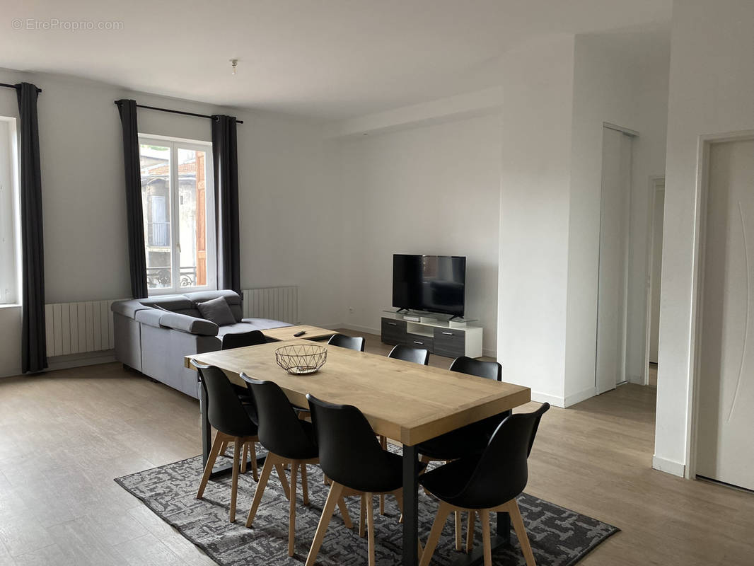 Appartement à SAINT-ETIENNE