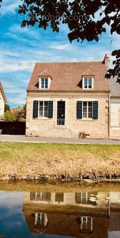 Maison à SAINT-AMAND-MONTROND