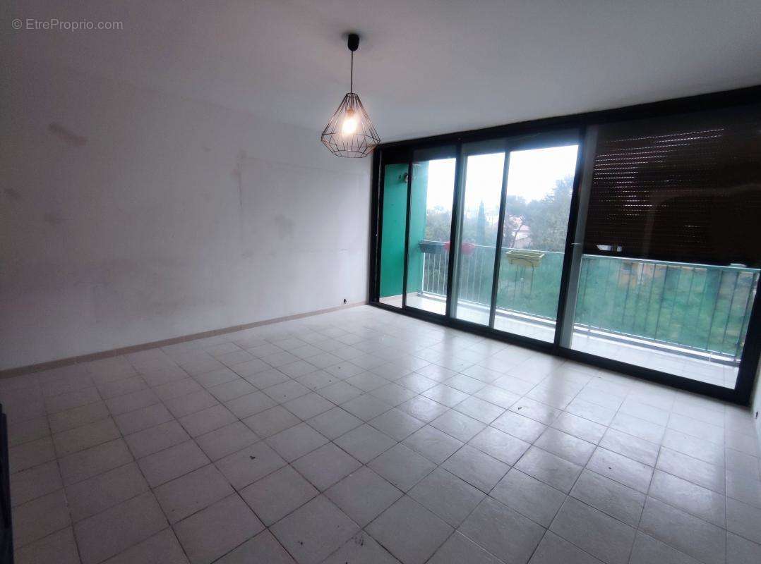 Appartement à MARSEILLE-13E