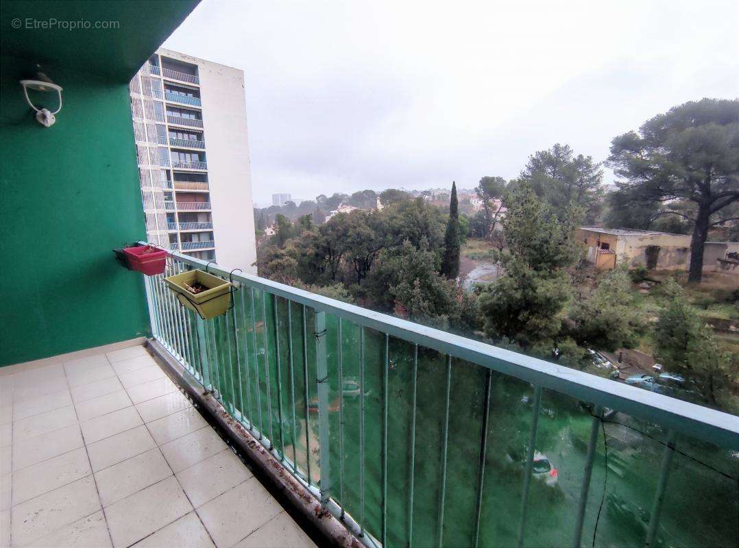 Appartement à MARSEILLE-13E