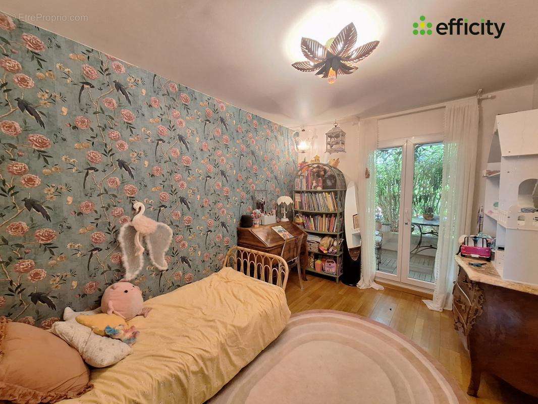 Appartement à MARSEILLE-7E