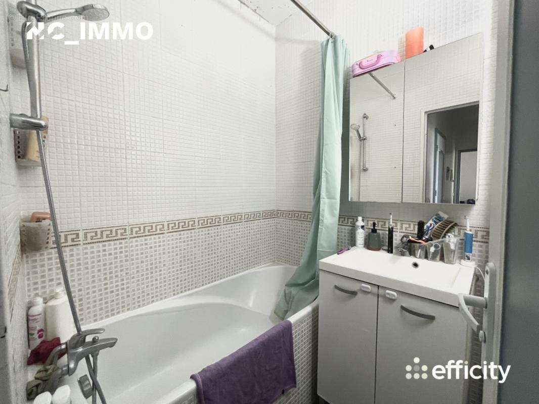 Appartement à PARIS-19E