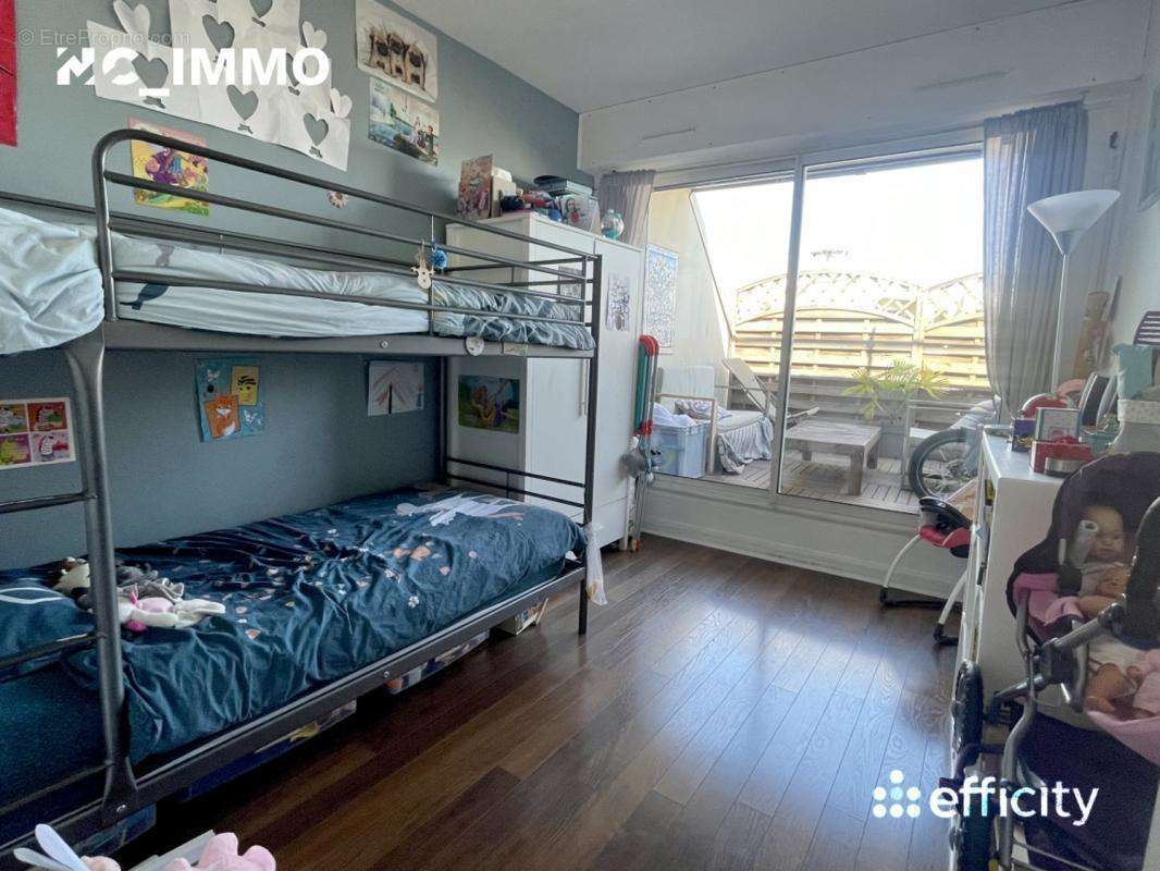 Appartement à PARIS-19E