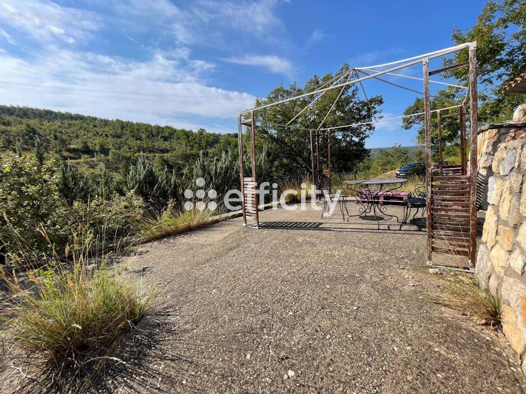 Appartement à ESPARRON-DE-VERDON