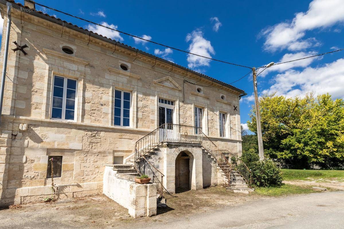 Maison à ISLE-SAINT-GEORGES