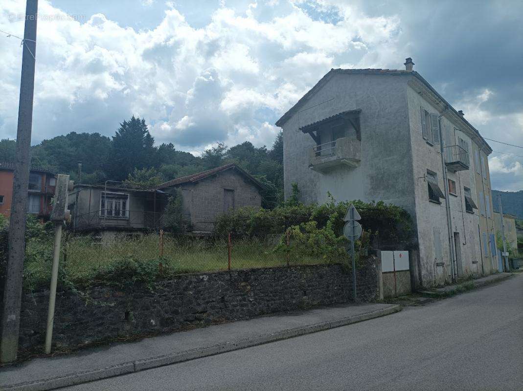 Appartement à BESSEGES