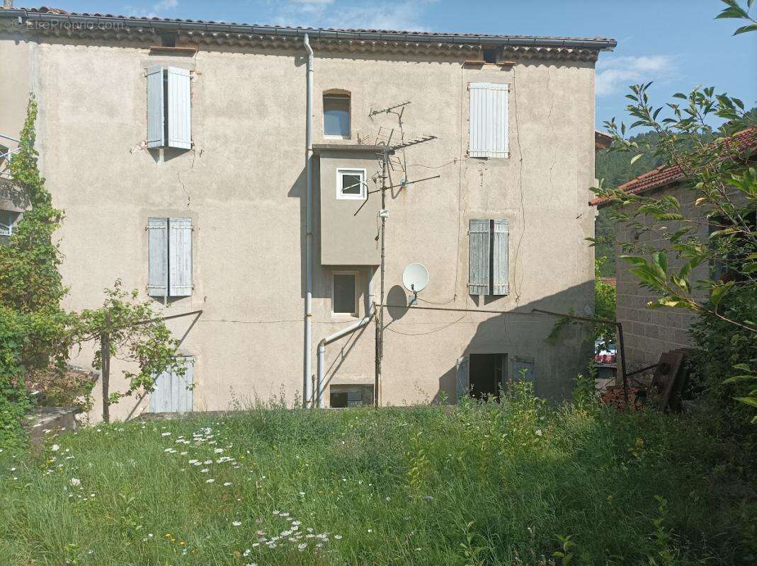 Appartement à BESSEGES