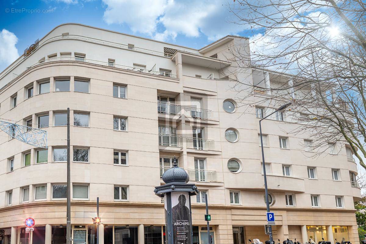 Appartement à ISSY-LES-MOULINEAUX