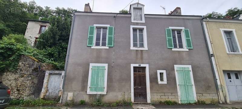 Maison à ARGENTON-SUR-CREUSE