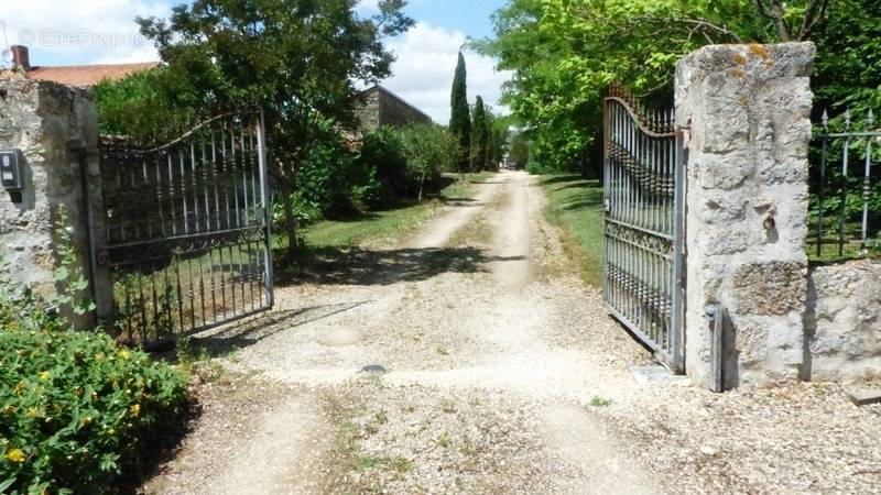 Maison à AIRVAULT