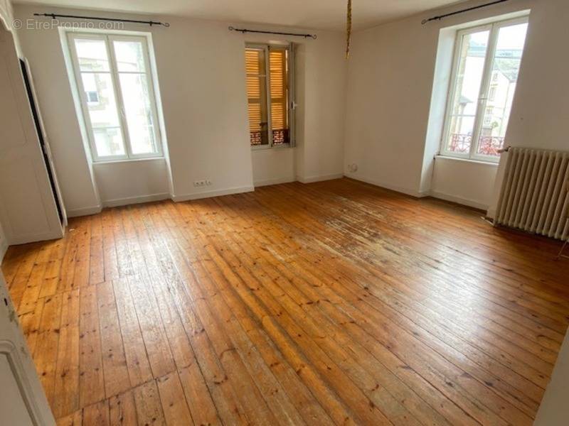 Appartement à CARHAIX-PLOUGUER